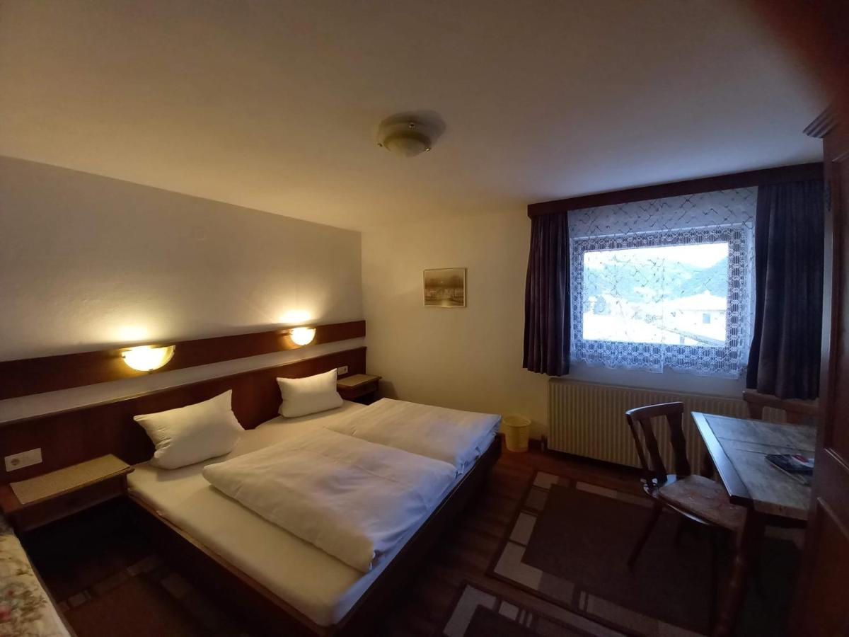 ペットイ・アム・アールベルク Haus Tannegg Bed & Breakfast エクステリア 写真